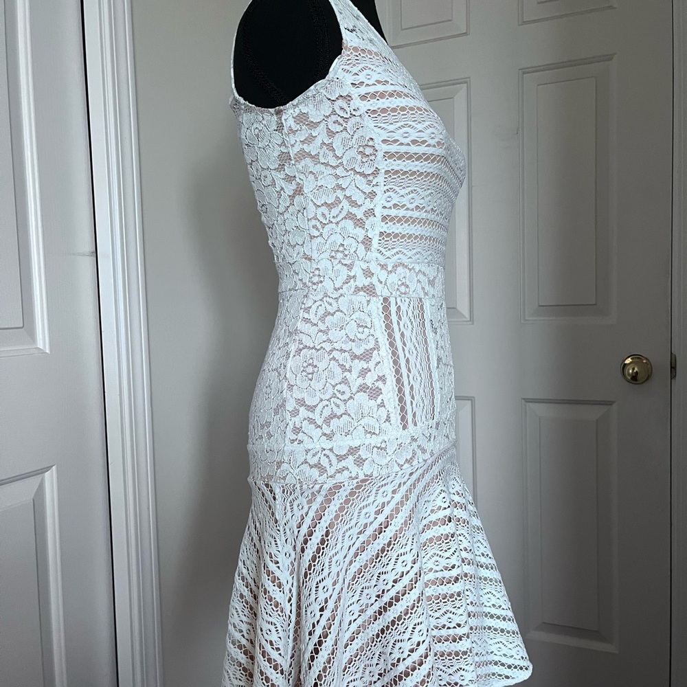 BCBGMaxAzria White Sheath Midi Dress Sleeveless Crew Neck